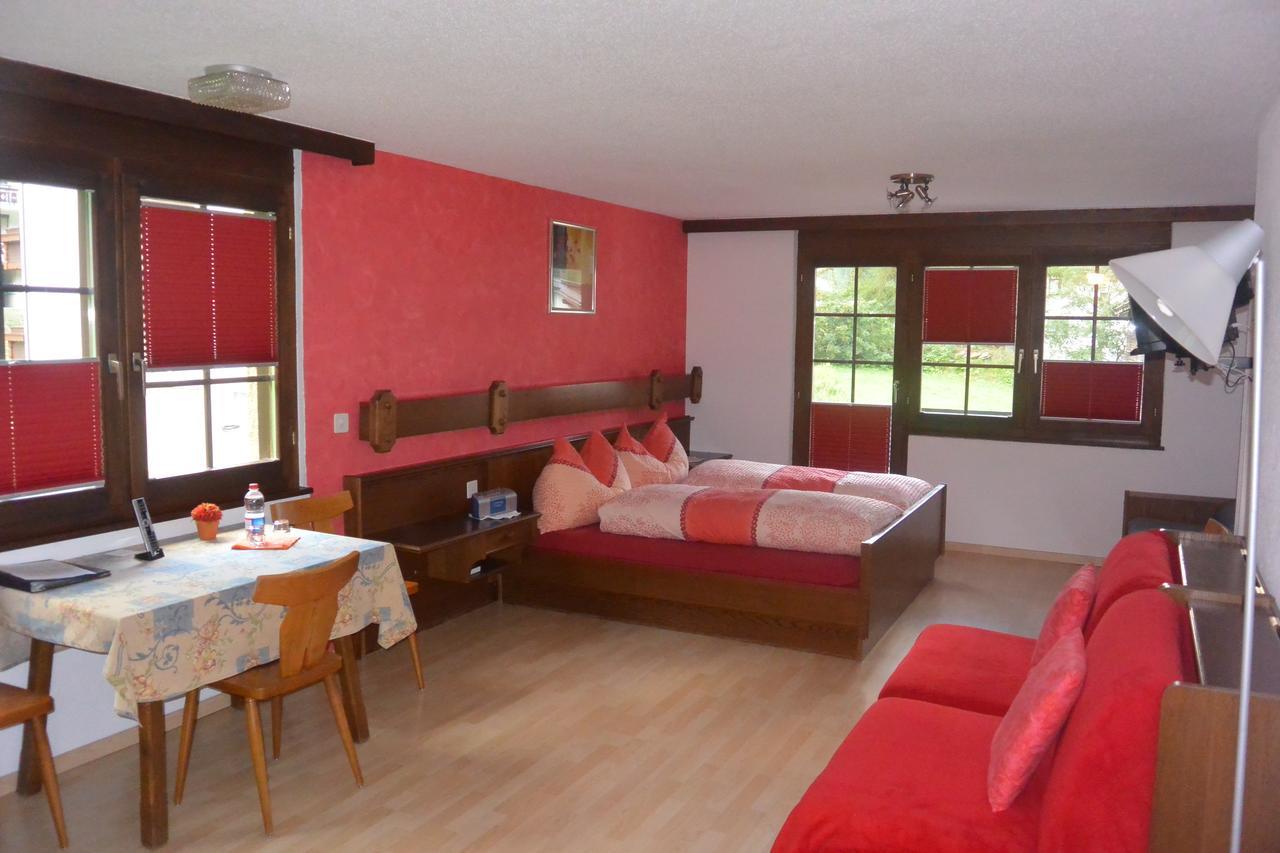 Hotel Baergsunnu Saas-Grund Esterno foto