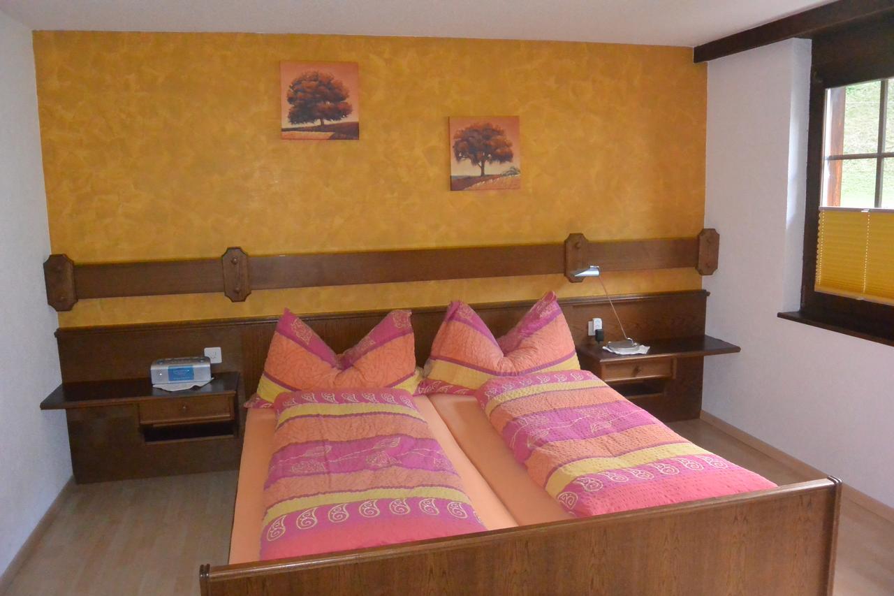 Hotel Baergsunnu Saas-Grund Esterno foto