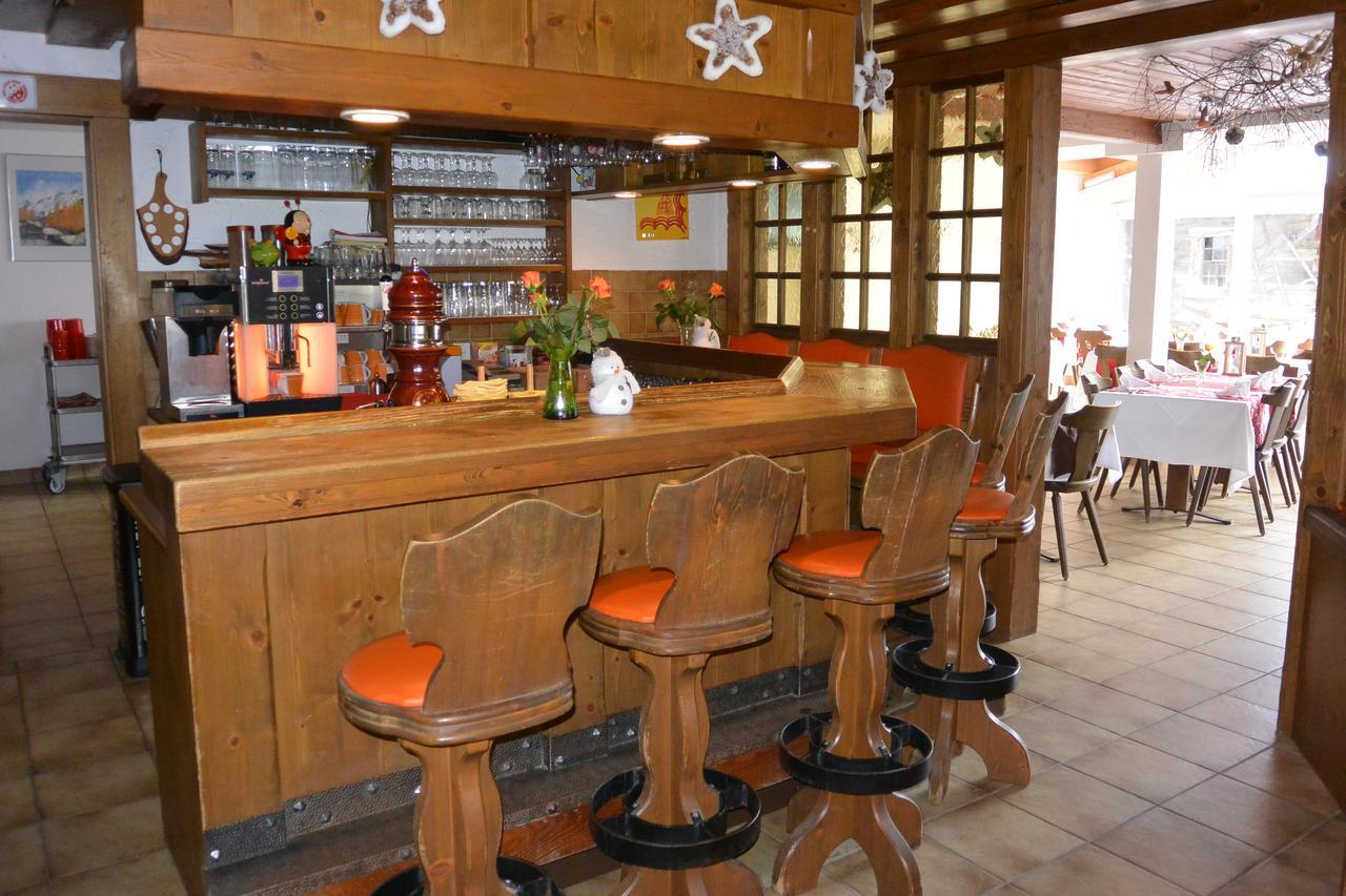 Hotel Baergsunnu Saas-Grund Esterno foto