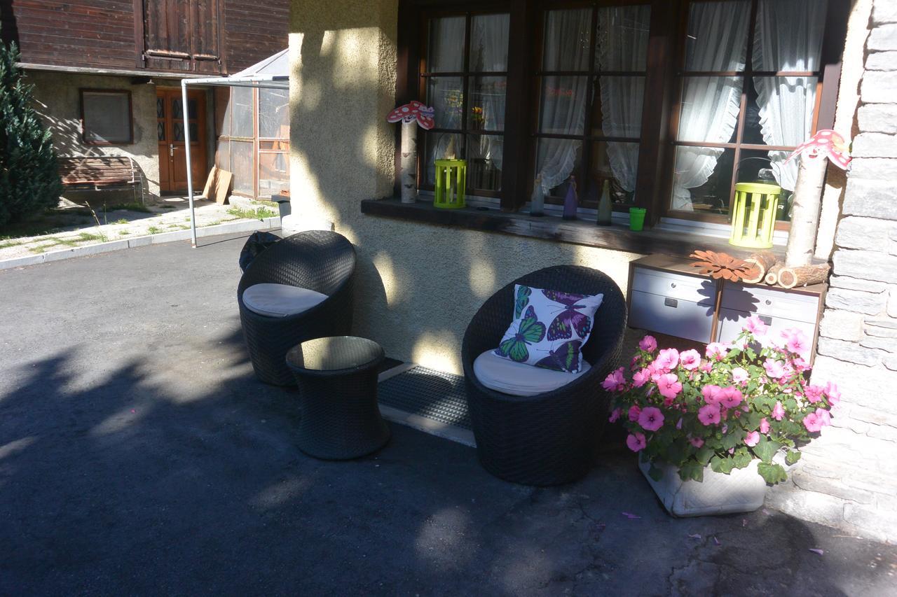 Hotel Baergsunnu Saas-Grund Esterno foto