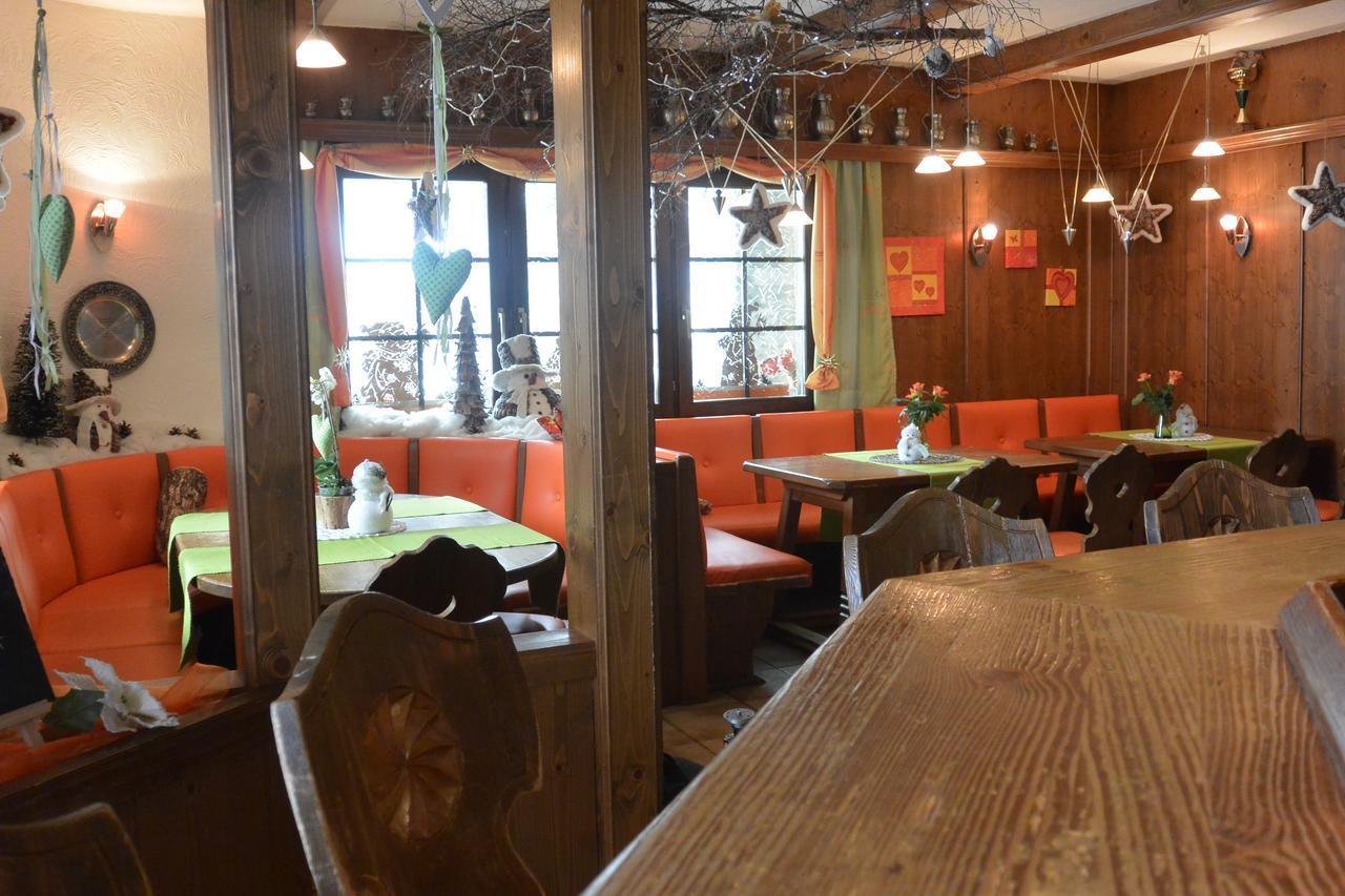 Hotel Baergsunnu Saas-Grund Esterno foto